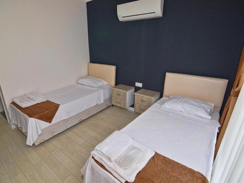 Airport Guelluek Otel Milas エクステリア 写真